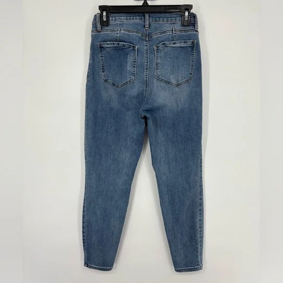 Celebrity Pink "The DG" High-Rise Style Jeans - Picture 3 of 7